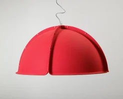 Ateljé Lyktan Hood pendellampa röd