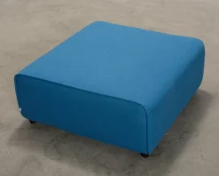 Bo Concept fotpall blå