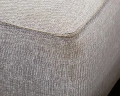 BoConcept Milos 5-sits hörnsoffa med fotpall ljusgrå