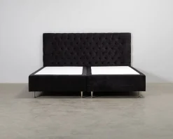 Celine sängram 210 cm svart