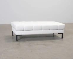 Cosmopolitan Design fotpall / bänk ljusbeige
