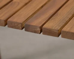 FeelDesign Stripe trädgårdsbord teak