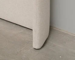 Forms & Objects Plus sänggavel 160 cm beige