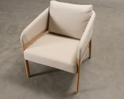 Forms & Objects Viola utefåtölj beige