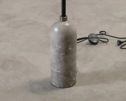 Gubi Gravity golvlampa grå marmor / canvas