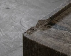 Gubi Pietra sivupöytä travertiini