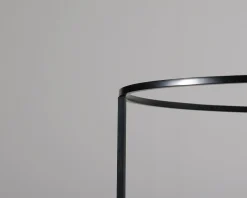 Klädställ i metall svart