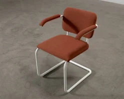 Knoll Cesca stol med armstöd terrakotta / vit