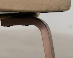 Knoll Eero Saarinen Executive Chair stol beige