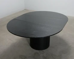 Kopparbo förlängningsbart matbord 130-180 cm svart