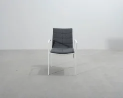 Lammhults Archal karmstol grå