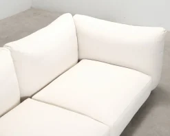 Layered Lotta Agaton 2-sits soffa naturvit