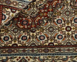Moud Mahi orientalisk matta 79 x 121 cm