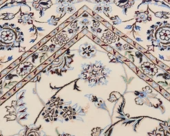 Nain 6 La orientalisk matta 205 x 252 cm