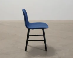 Normann Copenhagen Form stol blå