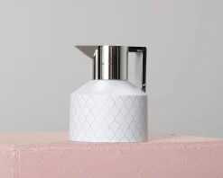 Normann Copenhagen Geo Vacuum Jug termoskanna 1l vit