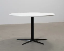Sofacompany Allie matbord ø 120 cm vit / svart