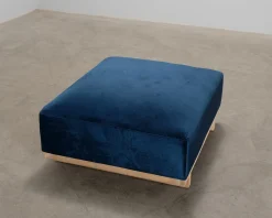 Sofacompany Aya puff Velour Lux Petro sammet