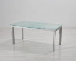Utdragbart matbord med glasskiva