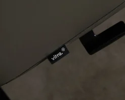 Vitra Grand Relax fåtölj grå