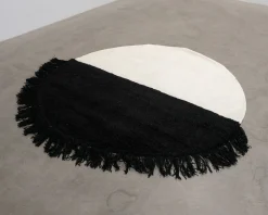 Woven Works Arc ullmatta ø 200 cm vit / svart