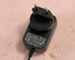Wästberg w227 Winkel bordslampa svart