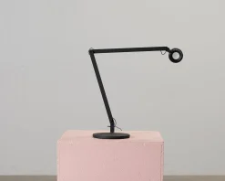 Wästberg w227 Winkel bordslampa svart